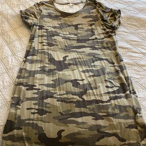Traditional color camo shirt/dress